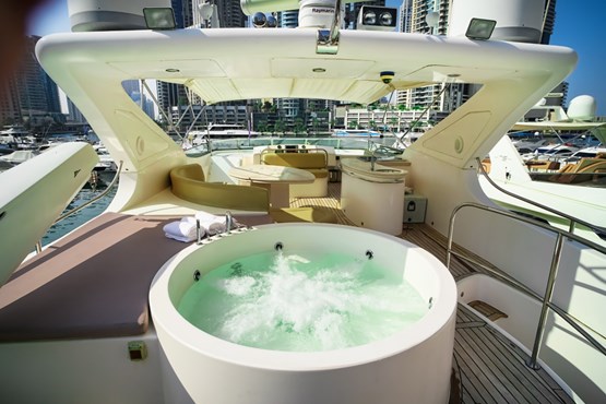 Majesty yacht | AED1,300/hour